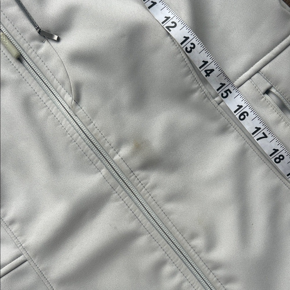 The North Face Women's White Ski Jacket ! Medium - Picture 3 of 9